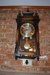 lot 109 image: Key Wound Wall Chime Clock
