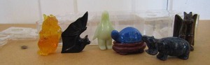 lot 22 image: Case of glass miniature animals