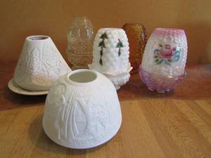 lot 37 image: 4 Fenton fairy lights and 2 Fenton clay fairy lights