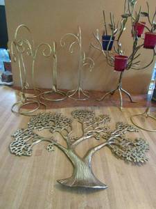 lot 44 image: Metal tree art metal tree holders tea light candles and stands