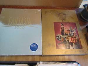 lot 55 image: Vintage  book  Life& Fantasia book 2000 NIP