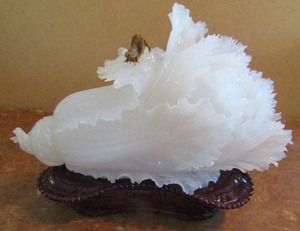 lot 70 image: Hand carved White  JADE app. 4-5 length and 1 wide w cricket