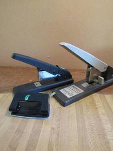 lot 73 image: 2 Bastitch Large office staplers mini2 hole punch Office lot
