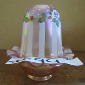lot 94 image: Pink glass red rose Fenton fairy light  SIGNED  & NUMBER 1950 Ariel