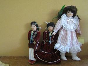 lot 104 image: Vintage South American purification dolls