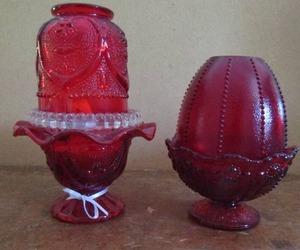 lot 120 image: 2 red glass Fenton fairy lights