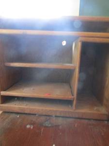 lot 129 image: Wooden TV stand with 2 pull out shelves 1 open side storage 30x36x19