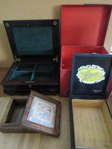 lot 137 image: Cherry wood  jewlery box and other boxes