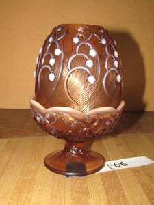 lot 188 image: Light brown Fenton fairy light