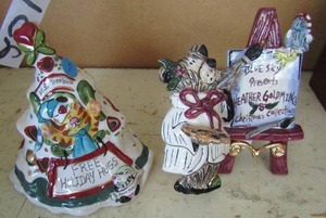 lot 231 image: Blu sky free holiday hugs and bear painting