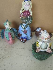 lot 250 image: Blue sky lot