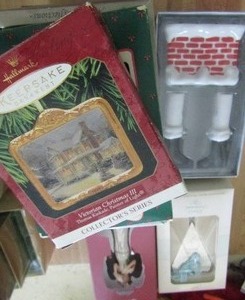 lot 259 image: Christmas chimney salt & pepper, heart of motherhood dcor, HM timeless angel