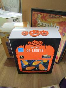 lot 270 image: Halloween lot- scentsy pumpkin, LED pumpkin light and more