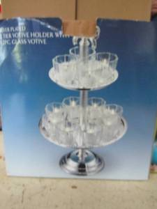 lot 279 image: NIB 2 tier candle holder with 12 glass votive