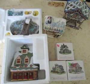 lot 281 image: 2 blue sky christmas houses