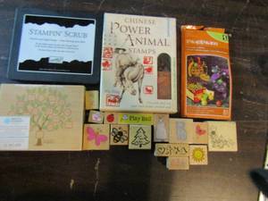 lot 307 image: Assorted stamps including plants animals etc.