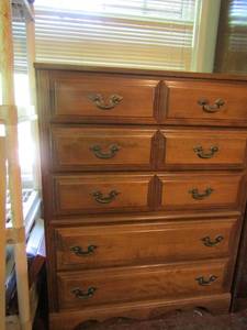 lot 319 image: Chest of drawers 5 drawers 44x34x17
