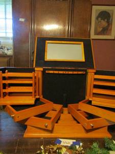 lot 332 image: Lori Grierier wooden jewel box. Folds out top and drawers like new