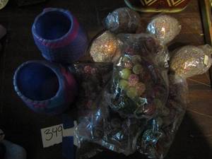 lot 349 image: Numerous boxes of faux fruit