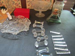 lot 397 image: Star etched serving platters and vases, crystal drawer knobs, 16 knife stands