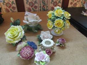 lot 403 image: Ceramic & china figurines 8 pieces total