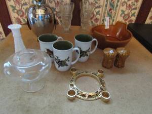 lot 427 image: 3 Neimans bird mugs, penguin ice bucket, milk glass vase Franciscan pot with matching S&P and candle holder