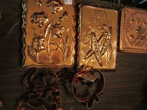 lot 431 image: Copper lot 3 various jello molds plus 5 cookie cutters