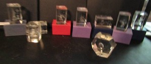 lot 445 image: 3D glass paperweights 9 total dragons, statue of liberty and more