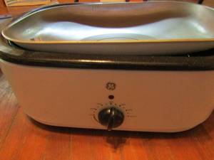 lot 527 image: GE Countertop  ELECTRIC Roaster
