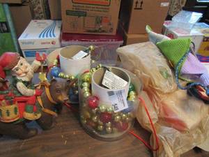 lot 548 image: Christmas calendar wall hanging, light up garland, and more
