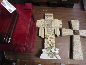 lot 560 image: Red stained wooden rainbow plus 2 crosses and one box with hobbit theme and clock