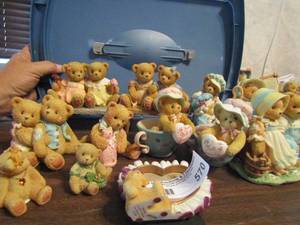 lot 570 image: Cherished teddies lot of 12-(carter, Elsie, sarabeth, seth etc.) and more