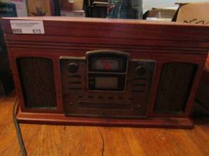 lot 615 image: Crosley model CR245 3 speed turntable with stereo sound CD player AMFM radio