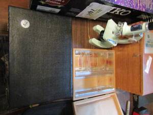 lot 606 image: Cable 900x zoom microscope in case plus 3 cases of assorted glass slide specimens