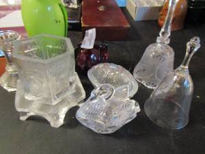 lot 633 image: Glass lot- trinket dishes, candle holders bells