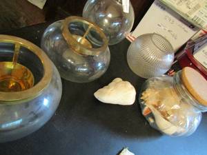 lot 649 image: candle holders, shells, glass vase and more