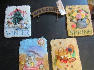 lot 650 image: Welcome sign with interchangeable seasons