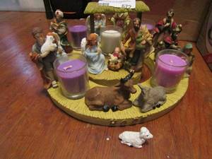 lot 672 image: Ceramic nativity set 21 total pieces