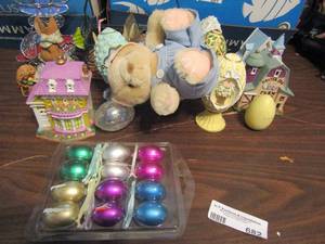lot 682 image: Easter lot- houses, eggs, figurines suncather and more