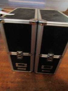 lot 712 image: 2 matching hinged file cabinets