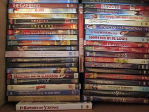 lot 724 image: DVD lot- legend of Zorro, holes  nic 7 nora and more