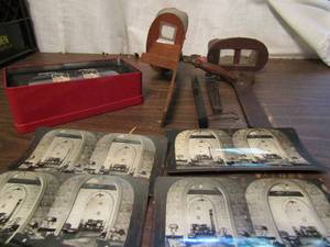lot 762 image: Keystone view eye co. 2 viewer and box of pics