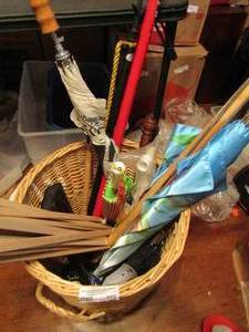 lot 776 image: Needle craft wood umbrella frame, basket f umbrellas  walking sticks 11 expandable pole