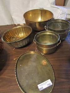 lot 792 image: Copper serving tray footed bowl x 2  hanging baskets x 2