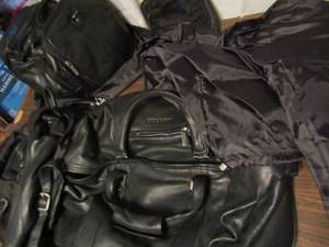 lot 796 image: 2 Murano Leather duffle bags small leather back pack and garment bags