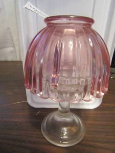 lot 802 image: Fenton fairy light clear base with light pink top