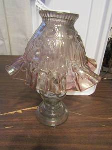 lot 803 image: Fenton fairy light clear base with yellow flower top