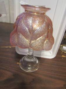 lot 804 image: Fenton fairy light clear base with light pink shimery top