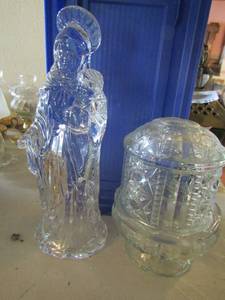 lot 812 image: Fenton fairy light -star cut base plus virgin Mary candle holder