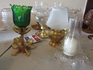 lot 814 image: Lot of 7 assorted candle holders